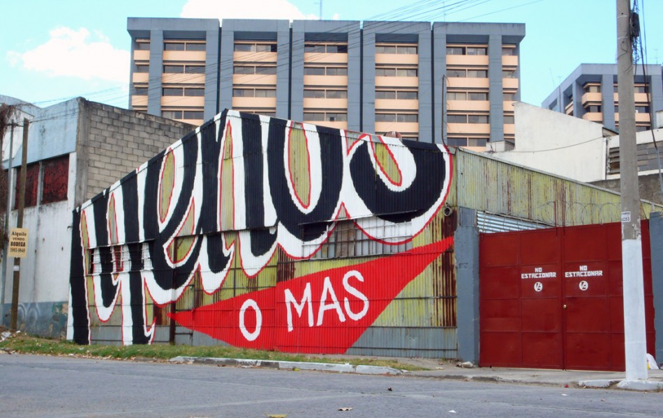 Menos-o-Mas-by-Max-Rippon-Guatemala-City-2008-950x600